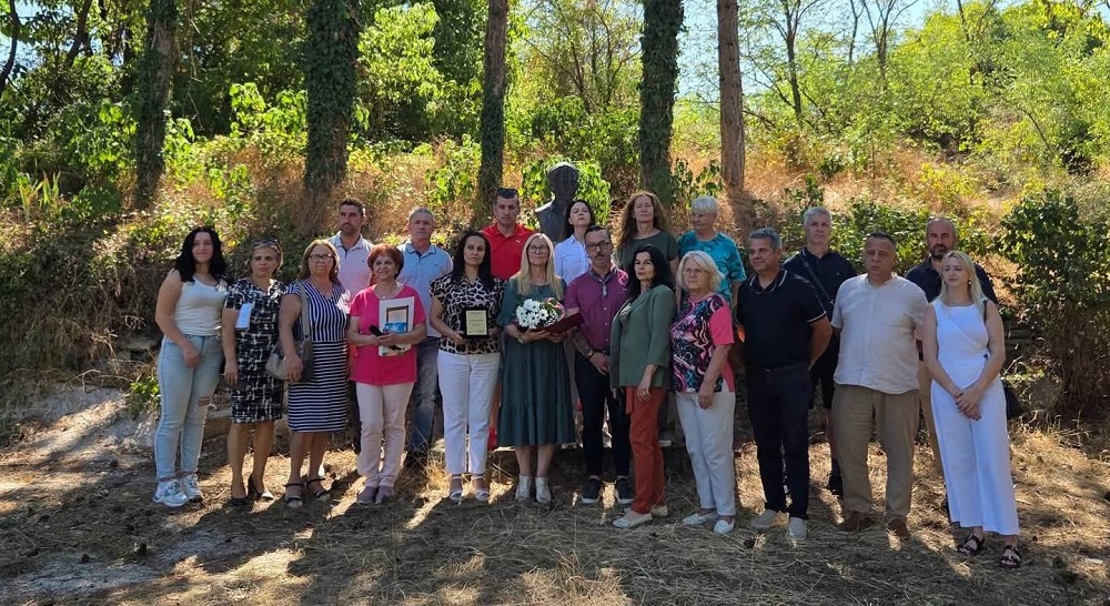 Одбележани 84 години од смртта на поетот и револуционер Коле Неделковски