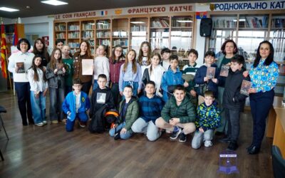 Турската авторка Ѓулшах Еликбанк се дружеше со велешките ученици во библиотеката „Гоце Делчев“